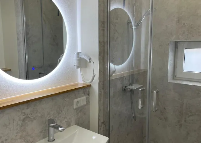 Modernes, Grosses 95 Qm Meuselwitz