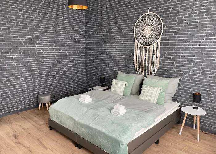 Modernes, Grosses 95 Qm Meuselwitz